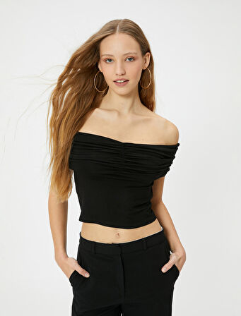 Madonna Yaka Tişört Crop Drape Detaylı Viskoz Kumaş Slim Fit