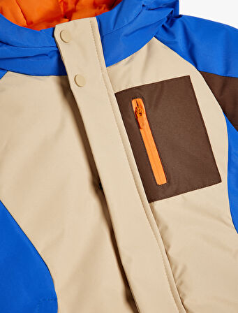 Kapşonlu Fermuarlı Uzun Kollu Cep Detaylı Renk Bloklu Mont&nbsp;