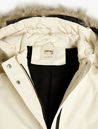 Suni Kürklü Cep Detaylı Uzun Kollu Kapitone Şişme Mont