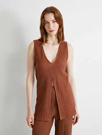 V Yaka Üst Dokulu Önden Yırtmaçlı