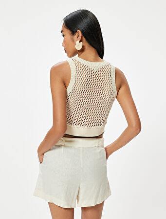 Crop Kroşe Üst Kolsuz Ajurlu Çiçek Aplikeli Yuvarlak Yaka