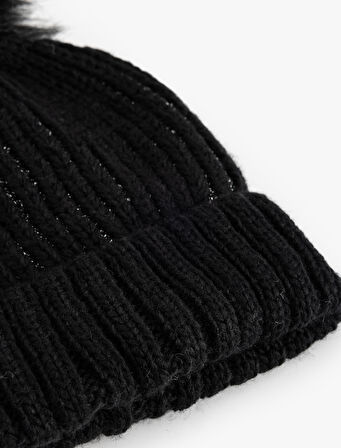 Örgü Bere Pon Pon Detaylı Katlamalı