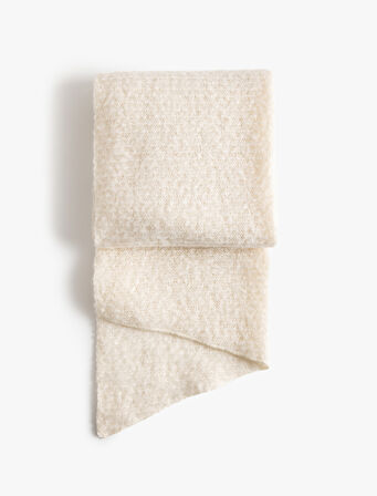 Basic Uzun Atkı Yumuşak Dokulu