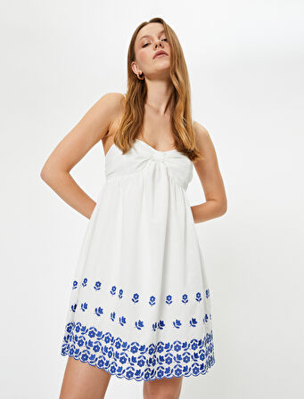 Mini Çiçekli Elbise İnce Astarlı Askılı Kalp Yaka Pamuklu
