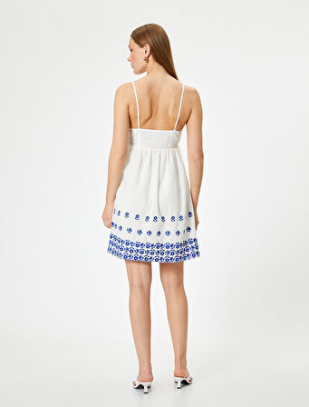 Mini Çiçekli Elbise İnce Astarlı Askılı Kalp Yaka Pamuklu