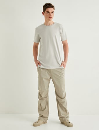Basic Tişört Slim Fit Bisiklet Yaka Kısa Kollu 