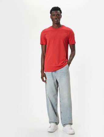 Basic Tişört Slim Fit Bisiklet Yaka Kısa Kollu 