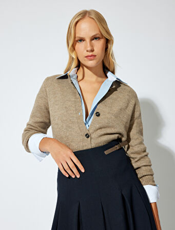 Triko Hırka Uzun Kollu Yuvarlak Yaka Düğmeli