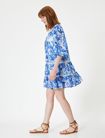 Mini Çiçekli Elbise Balon Kollu Volanlı Püsküllü V Yaka