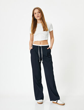 Crop Tişört Pamuklu Korse Detaylı Bisiklet Yaka Kısa Kollu