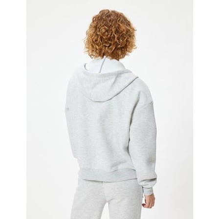 SWEATSHIRTS
