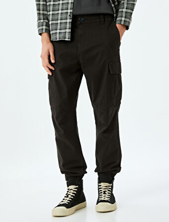 Pamuklu Gabardin Cep Detaylı Düğmeli Beli Lastikli Jogger Pantolon