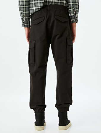 Pamuklu Gabardin Cep Detaylı Düğmeli Beli Lastikli Jogger Pantolon