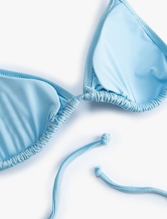Üçgen Bikini Üstü İnce Askılı Boyundan Bağlamalı