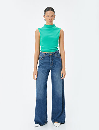 Fitilli Atlet Crop Dik Yaka Kolsuz Pamuklu