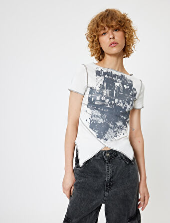 Baskılı Tişört Asimetrik Kesim Kaşkorse Bisiklet Yaka Kısa Kollu Slim Fit