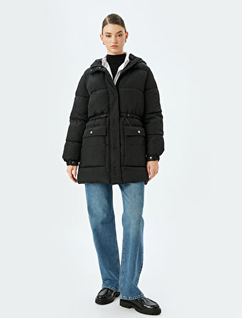 Cepli Fermuar Kapamalı Kapüşonlu İçi Yarım Polar Astarlı Su İtici Oversize Şişme Mont 