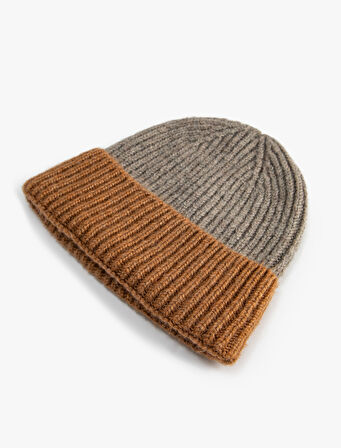 Lastikli Örgü Bere Kenarları Katlı