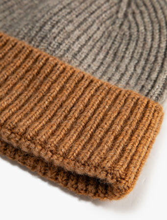 Lastikli Örgü Bere Kenarları Katlı