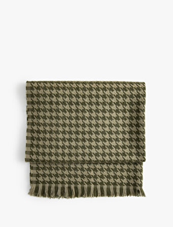 Atkı Kazayağı Desenli Yumuşak Dokulu Püsküllü