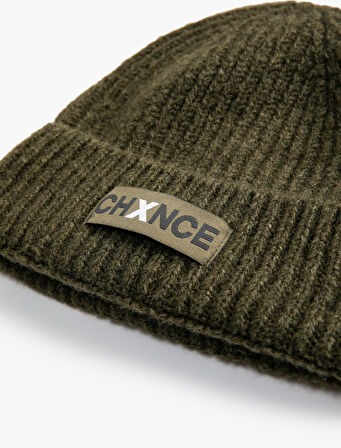 Katlı Bere Slogan Baskılı Etiket İşlemeli