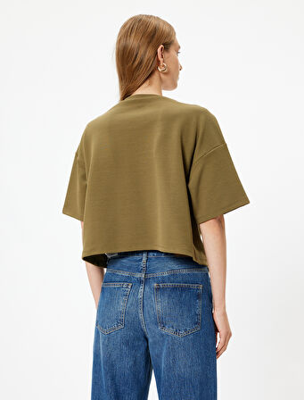 Kapaklı Cep Detaylı Crop Tişört Kısa Kollu Bisiklet Yaka