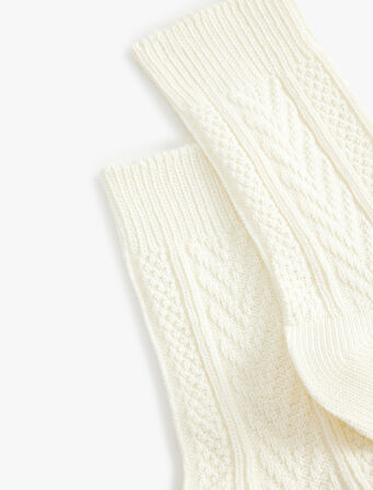 Soket Çorap Örgü Dokulu