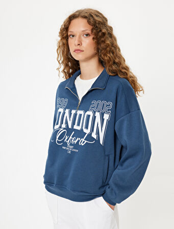 Yarım Fermuarlı Sweatshirt Oversize Kolej Baskılı Cep Detaylı 