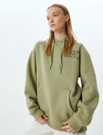Oversize Kapüşonlu Sweatshirt Arkası Baskılı Kanguru Cepli
