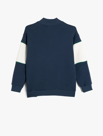 Sweatshirt Dik Yaka Yarım Fermuarlı Baskı Detaylı Uzun Kollu