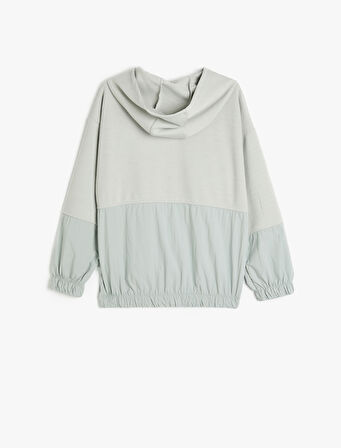 Oversize Kapşonlu Sweat Uzun Kollu Kanguru Cepli Paraşüt Kumaş Detaylı