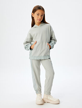 Oversize Kapşonlu Sweat Uzun Kollu Kanguru Cepli Paraşüt Kumaş Detaylı