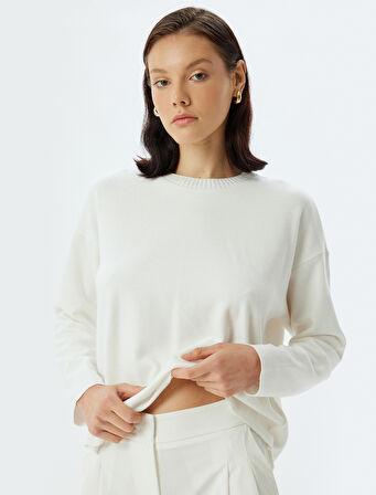 Bisiklet Yaka Uzun Kollu Basic Sweatshirt