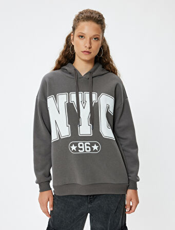 Oversize Kapüşonlu Sweatshirt Kolej Baskılı Şardonlu