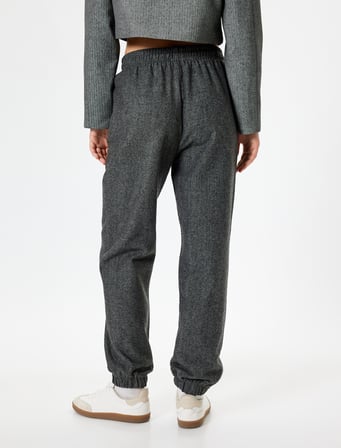 Jogger Pantolon Beli Bağcıklı Cep Detaylı Kırçıllı