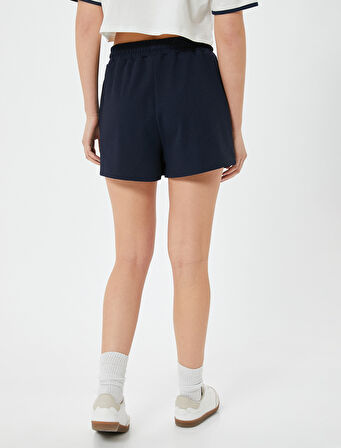 Nervürlü Mini Şort Cepli Beli Bağlamalı Krep Kumaş