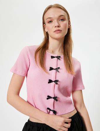 Fiyonk Detaylı Hırka Çıtçıt Düğmeli Kısa Kollu Bisiklet Yaka Slim Fit