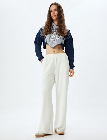 Crop Kapşonlu Sweatshirt Asimetrik Baskılı Renk Bloklu