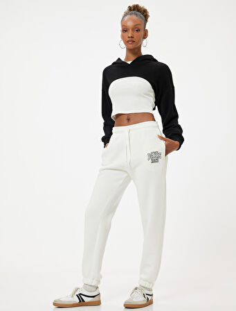 Jogger Eşofman Altı Beli Bağcıklı Kolej İşlemeli Cepli Rahat Kalıp