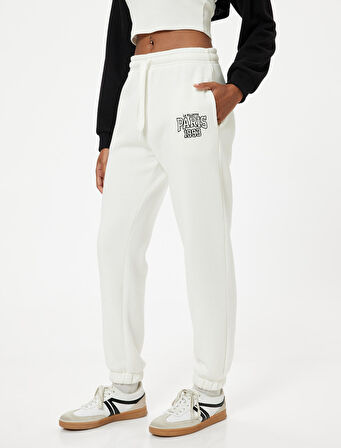 Jogger Eşofman Altı Beli Bağcıklı Kolej İşlemeli Cepli Rahat Kalıp