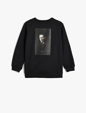 Sweatshirt Arkası Atatürk Baskılı Bisiklet Yaka Uzun Kollu