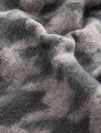 Uzun Atkı Kazayağı Detaylı Yumuşak Dokulu Püsküllü