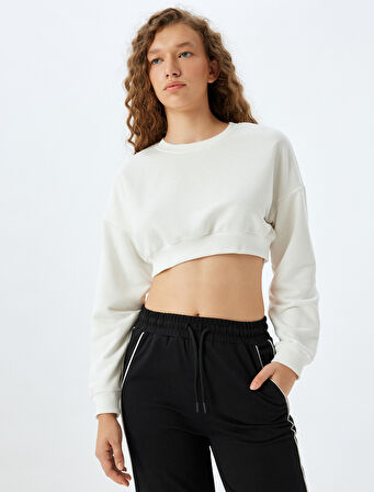 Basic Crop Bisiklet Yaka Uzun Kollu Rahat Kalıp Sweatshirt