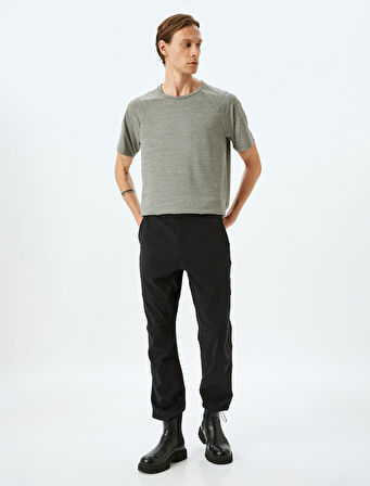 Kısa Kollu Bisiklet Yaka Çizgili Spor Tişört