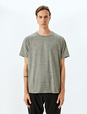 Kısa Kollu Bisiklet Yaka Çizgili Spor Tişört