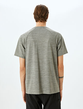 Kısa Kollu Bisiklet Yaka Çizgili Spor Tişört