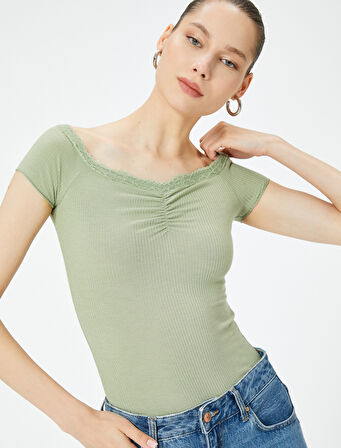 Omzu Açık Body Dantel Detaylı Drapeli Kısa Kollu Slim Fit