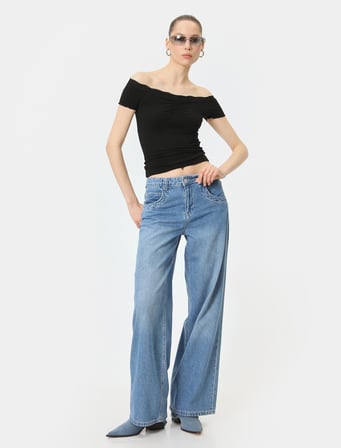 Omzu Açık Tişört Dantel Detaylı Drapeli Kısa Kollu Slim Fit