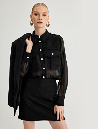 Yarı Transparan Tül Gömlek Tüvit Detaylı Kapaklı Uzun Kollu Cepli İnci Düğme Detaylı