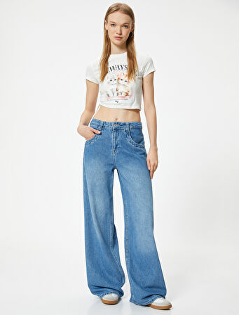 Crop Tişört Kedi Baskılı Bisiklet Yaka Slim Fit Kısa Kollu